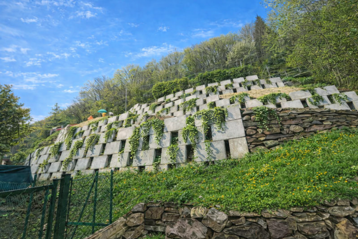 Muro con paramento aperto Gravis